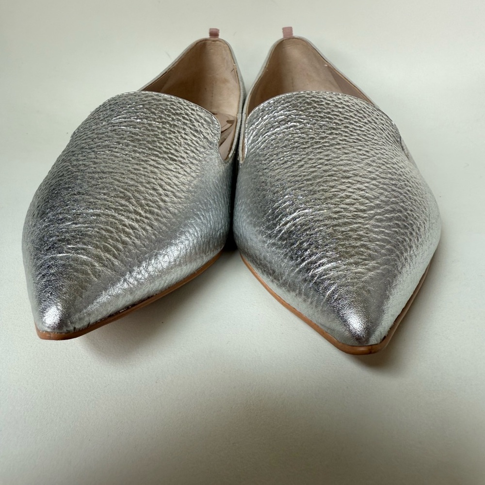 Mini Boden Silver Pointed Toe Flats - Picture 4 of 16